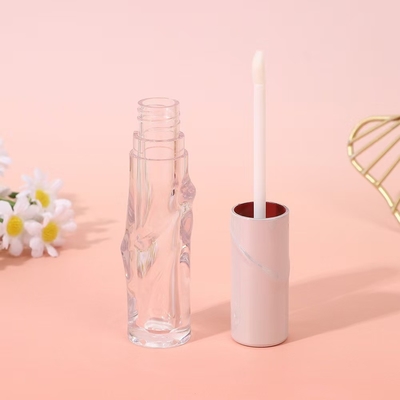 Tubo de esmalte de labios de tapa de tornillo de metal en tamaño de 4,5 ml para una aplicación perfecta de color de labios