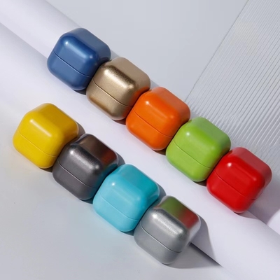 Octagon 30g Macaron Color Creme Jar para el cuidado de la piel portátil