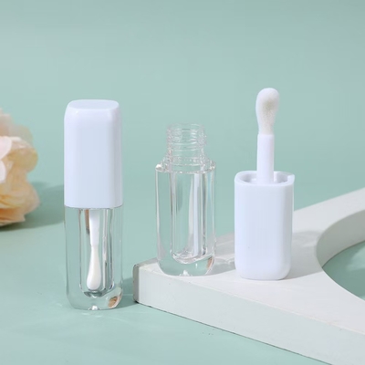 Tubo de esmalte labial cuadrado compacto y llamativo