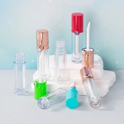 4 ml de plástico tubo de esmalte labial con tapa de perforación, color personalizable y logotipo impreso
