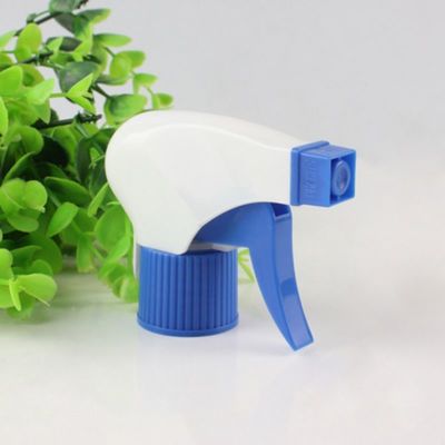 28/410 Pulverizador de gatillo de plástico con boquilla ajustable de chorro y niebla y material de PP duradero para botellas de PET