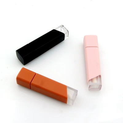 Tubo de brillo labial personalizado de 5 ml con embalaje vacío de color mate