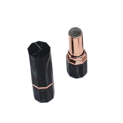 Elegante sexángulo plástico de lápiz labial Casos vacío en el recipiente de cosméticos en blanco o negro