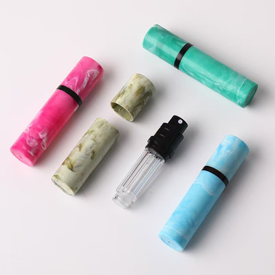 Envases portátiles vacíos al por mayor para plumas de plástico de perfumería