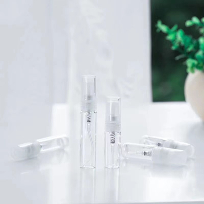 2ML 3ML 5ML y 10ML Vidrio vacío para la fumigación de perfumes Contenedor de muestras con pulverizador de plástico