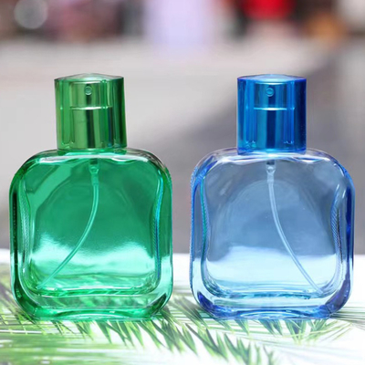 Botella de vidrio de 30 ml al por mayor con colores personalizados Botella de perfume vacía