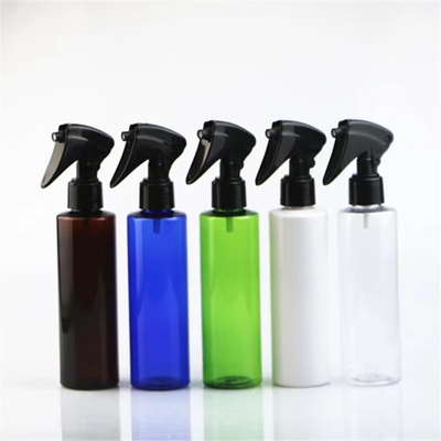 Varios colores Botella de plástico de 50 ml utilizada para el pulverizador de gatillo mini Aceptar personalizado
