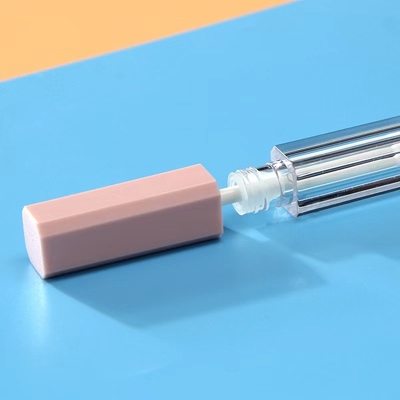 Por mayor 1.2 ml tubo de labios de plástico brillante acepta colores personalizados