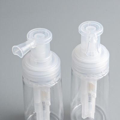 Botella de pulverización de 140 ml y 180 ml Botella cosmética vacía con color personalizado para el cuidado personal