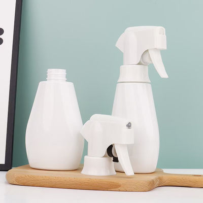 Nuevo diseño de rociador de disparo continuo con capacidad de 100-500 ml y color personalizado para la aplicación de niebla fina