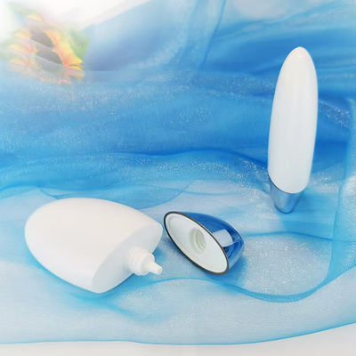 Botella de crema solar de forma ovalada de 50 g personalizada con tapa de plata UV para embalaje cosmético de 50 ml de PP