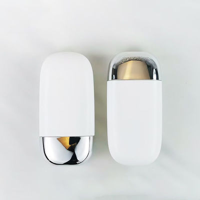 Botella de crema solar de plástico PP al por mayor con tapa de doble carcasa plateada en tamaños de 30 g y 50 g