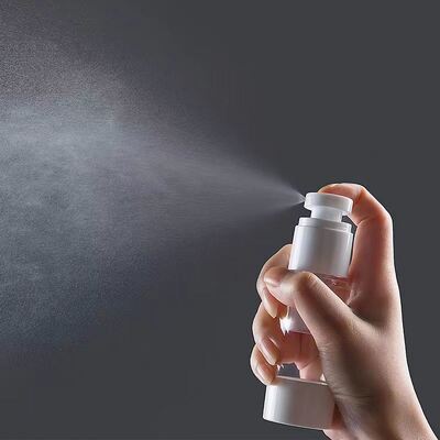 Botellas de bomba sin aire de plástico de 15 ml, 30 ml y 50 ml con aspirador de niebla fina y bomba de loción