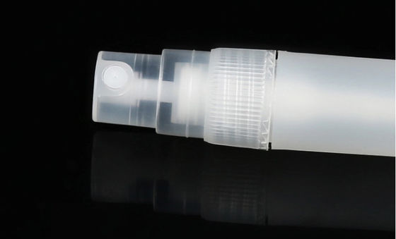 Pluma de forma de pluma Recargable Pluma de pulverización Perfume, 5 ml Pluma de plástico de material Pp Botella de perfume