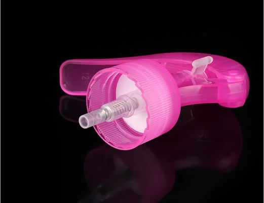 Bomba de pulverización de gatillo de plástico rosa con boquilla de niebla fina para botellas cosméticas