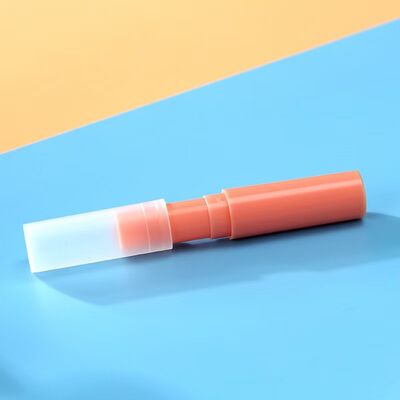 Vende al por mayor el tubo mate de empaquetado vacío del tubo plástico del lápiz labial del cilindro 3G para el bálsamo del cuidado del labio